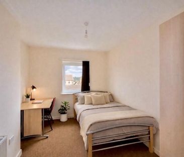 3 bedroom flat to rent - Photo 5