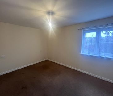 3 bedroom apartment to rent - Photo 4
