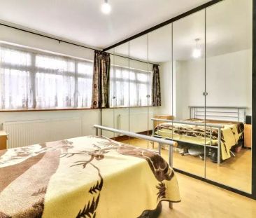 3 bedroom maisonette to rent - Photo 3