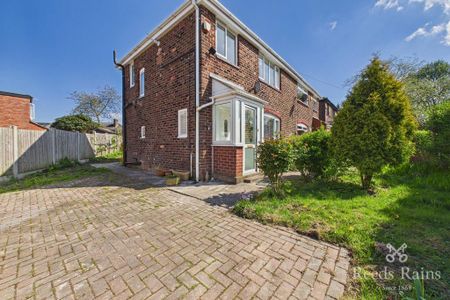 3 bedroom semi-detached house to rent - Photo 5