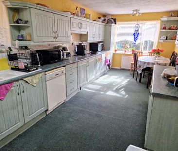 1 bedroom semi-detached house to rent - Photo 3