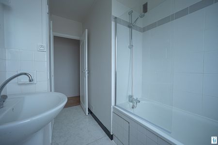 Location Appartement 3 pièces 63m² LE PETIT QUEVILLY 76140 - Photo 5