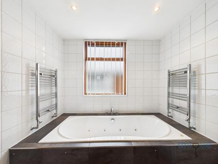 2 bedroom detached house to rent - Photo 5
