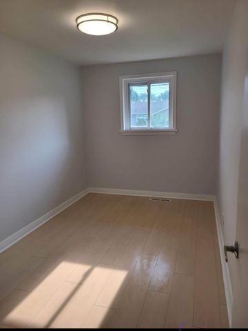 For Lease - 91 Margery Avenue Unit# Main floor, St. Catharines, Ontario - Photo 3