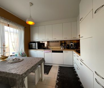 Centraal gelegen appartement met 2 slaapkamers en ondergrondse staanplaats - Foto 6