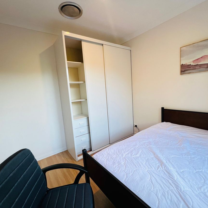 Carlingford - Photo 1