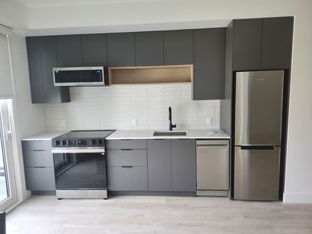 Studio for Rent 620 Coronation Avenue - Photo 5