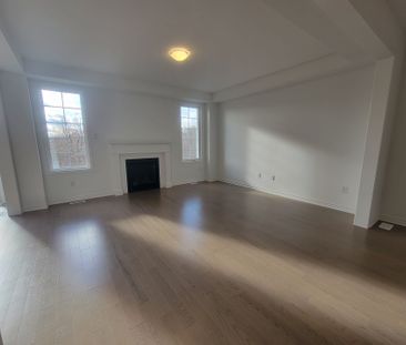 For Lease - 3422 Braeside Way, Pickering, Ontario - Photo 4