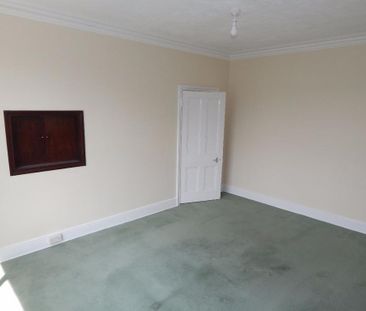4 bedroom maisonette to rent - Photo 4