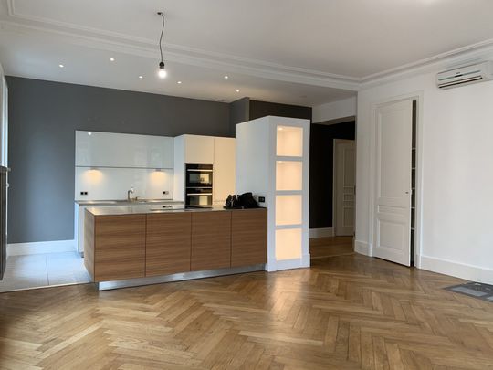 Location Appartement 4 pièces 125m² LYON 6ème - Photo 1