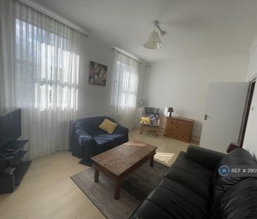 3 bedroom maisonette to rent - Photo 3