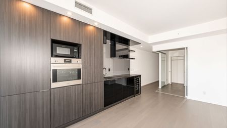 For Lease - 70 Temperance Street Unit# 2012, Toronto, Ontario - Photo 3