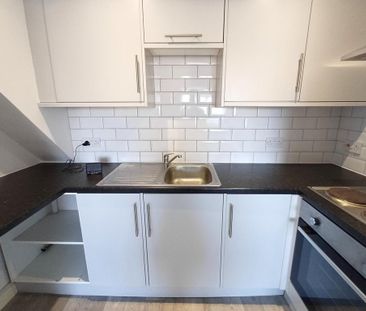1 bedroom flat to rent - Photo 6