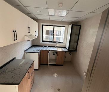 Two-bedroom apartment with a living room for annua - Photo 6