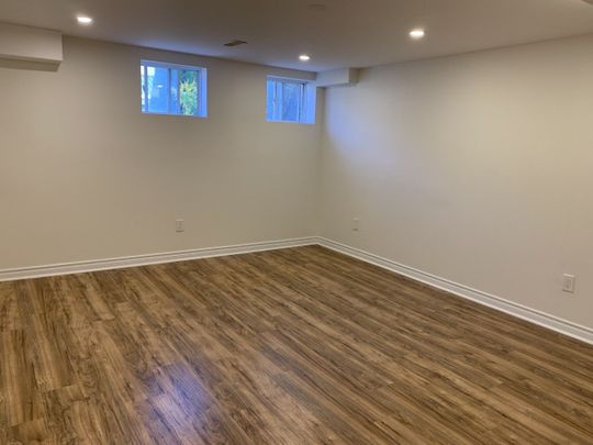 For Lease - 3083 Highbourne Crescent, Oakville, Ontario - Photo 1