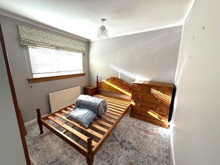 2 bedroom semi-detached house to rent - Photo 2