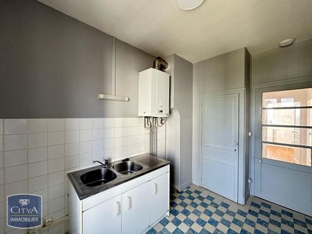 Location Appartement 4 pièces 74m² MACON 71000 - Photo 3