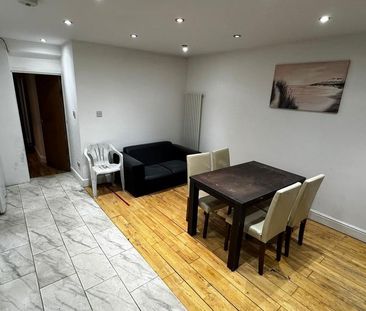 6 bedroom house of multiple occupation to rent - Photo 5