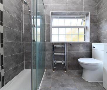 3 bedroom end of terrace house to rent - Photo 5