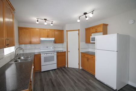 205 Harvest Gold Circle Northeast, Calgary - Photo 3