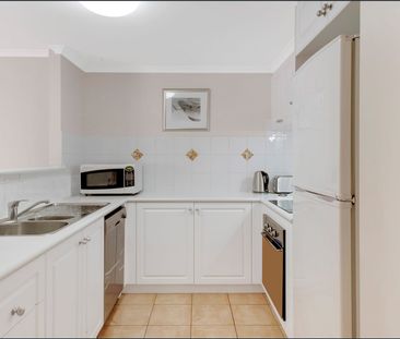 Ground Floor Living in Prime Kingston - Carmina Complex - Photo 3