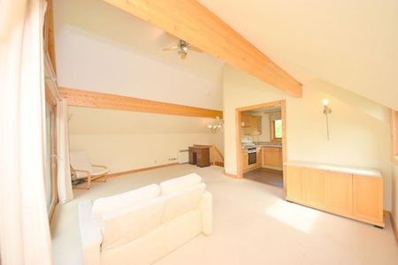 The Lakes, Harleyford, Henley Road,SL7 - Photo 3