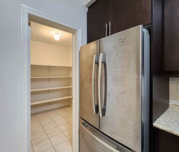 For Lease - 1237 Atkins Drive, Newmarket, Ontario - Photo 1