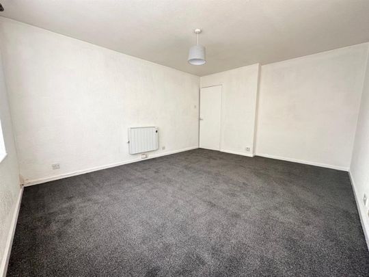 1 bedroom Flat To Let Total Size: 593 SQ FT - Photo 1