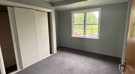 Charming 3BR Townhouse in Avalon! - Photo 4