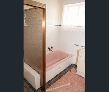 GREAT OPPORTUNITY IN GREAT LOCATION! - Photo 6