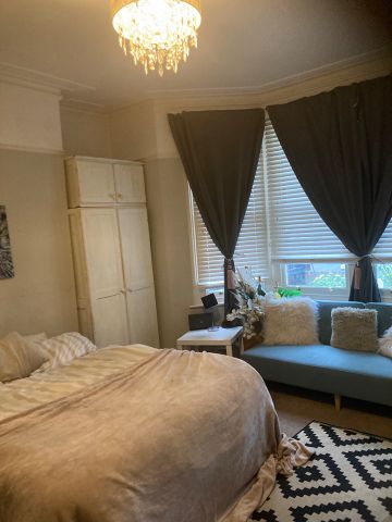 Room in a Shared Flat, Inchmery Rd, SE6 - Photo 5