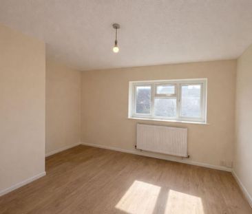 2 bedroom semi-detached house to rent - Photo 3