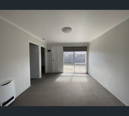 102/146 Bellerine Street, Geelong, Vic 3220 - Photo 1