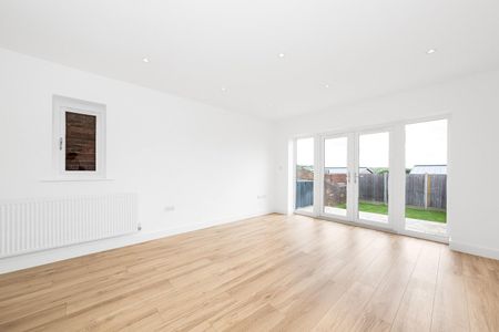 Whippendell Way, Orpington - Photo 3