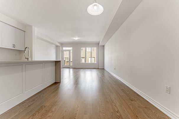 For Lease - 3083 Harvard Gardens, Oakville, Ontario - Photo 1