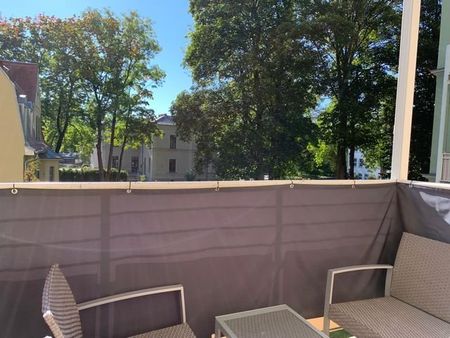 3 Raum Wohnung Zwickau zentrumsnah mit Balkon NÃ¤he Schwanenteich ab 10.24 zu vermieten - Foto 3