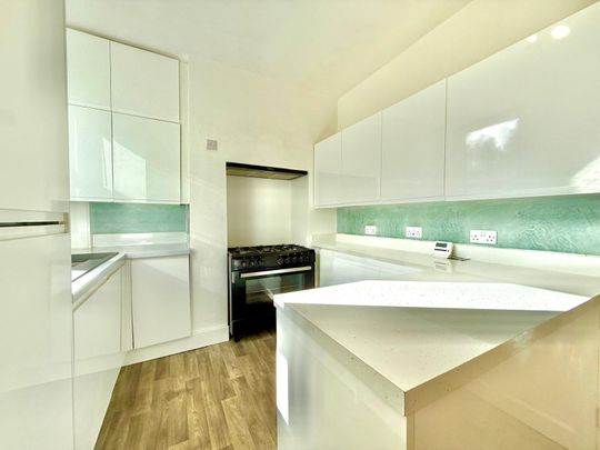 2 bedroom terraced house to rent - Photo 1