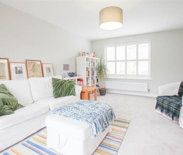 3 bedroom link detached house to rent - Photo 1