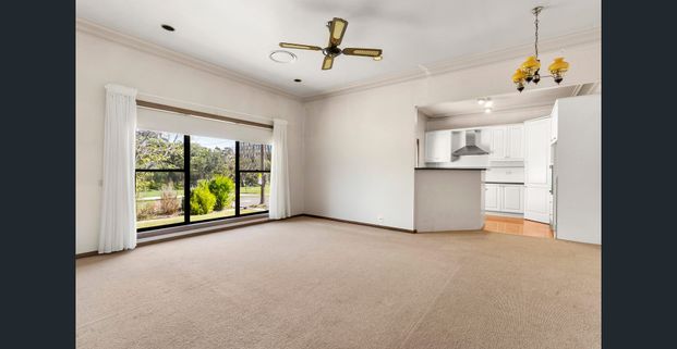 Charming Cottage-Style Home - 6 Month Lease - Photo 1