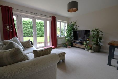 3 bedroom link detached house to rent - Photo 5