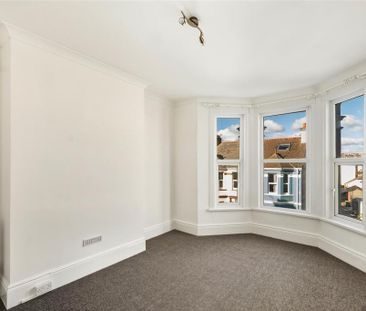 4 bedroom terraced house to rent - Photo 2