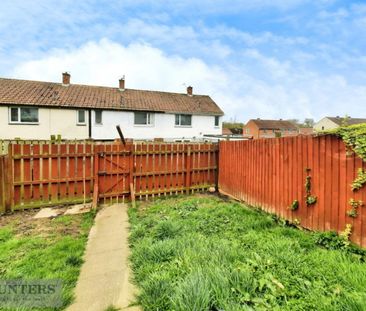 2 bedroom House To Let Total Size: 775 SQ FT - Photo 2