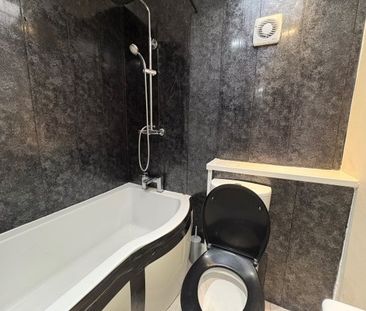 Hitchens Close, Runcorn, Cheshire, WA7 - Photo 3