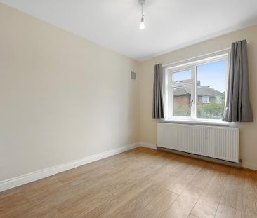 4 bedroom semi-detached house to rent - Photo 6