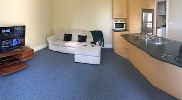 Lovely One-Bedroom in Popular Newtown - Photo 1