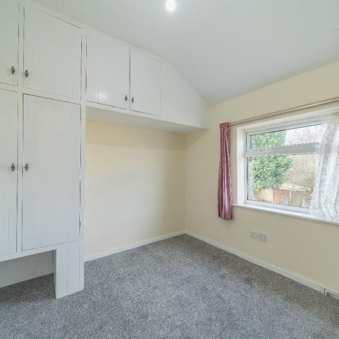 3 bedroom semi-detached house to rent - Photo 1