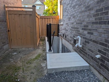 For Lease - 41 Morley Crescent Unit# Bsmt, Whitby, Ontario - Photo 5