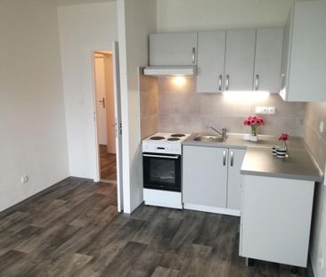 Pronájem bytu 2+kk 44 m2 - Fotografie 2