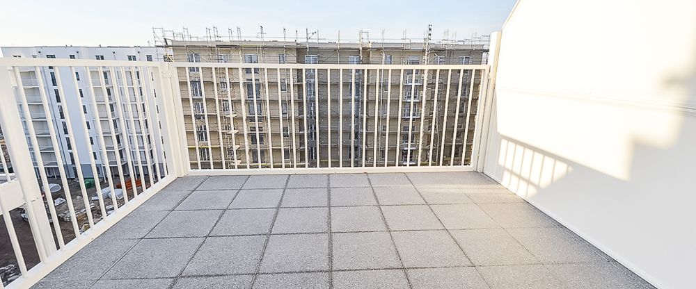 GUT GESCHNITTENE 2-ZIMMER_WHG. - MIT AUFZUG, BALKON, FUSSBODENHEIZUNG UND EINBAUKÜCHE - Photo 1