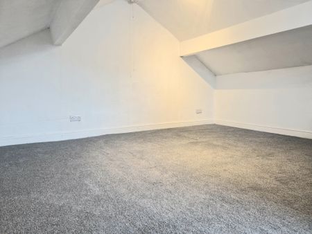 Denholme Gate Road, Halifax, Hipperholme - Photo 4